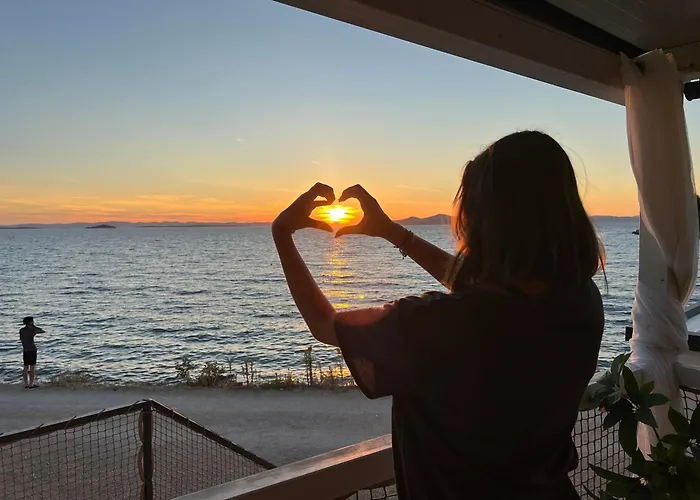 Luna Maris Tatil Evi *